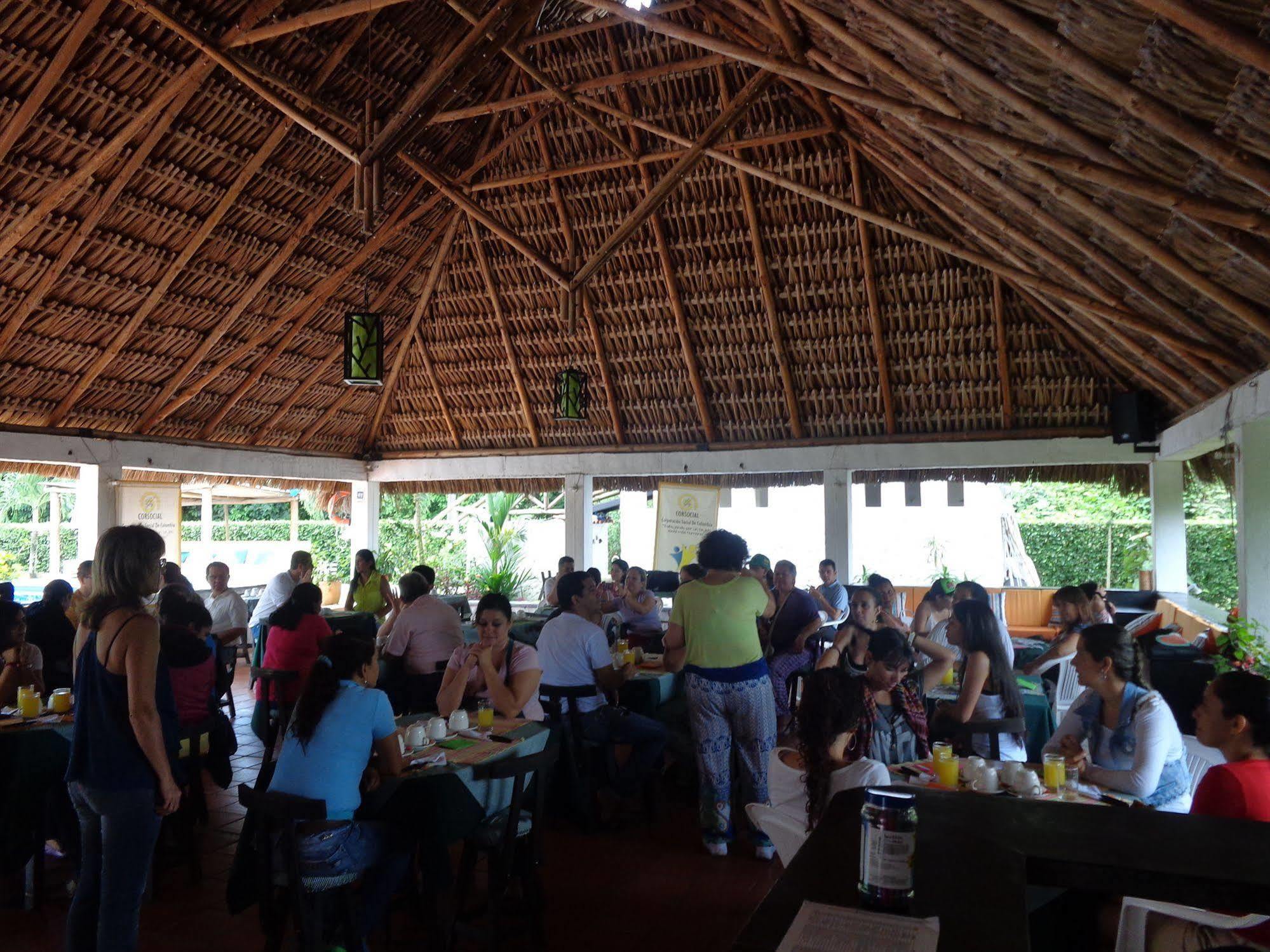 Hotel Campestre Arboretto Villavicencio Buitenkant foto