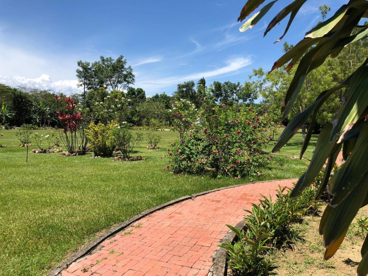 Hotel Campestre Arboretto Villavicencio Buitenkant foto