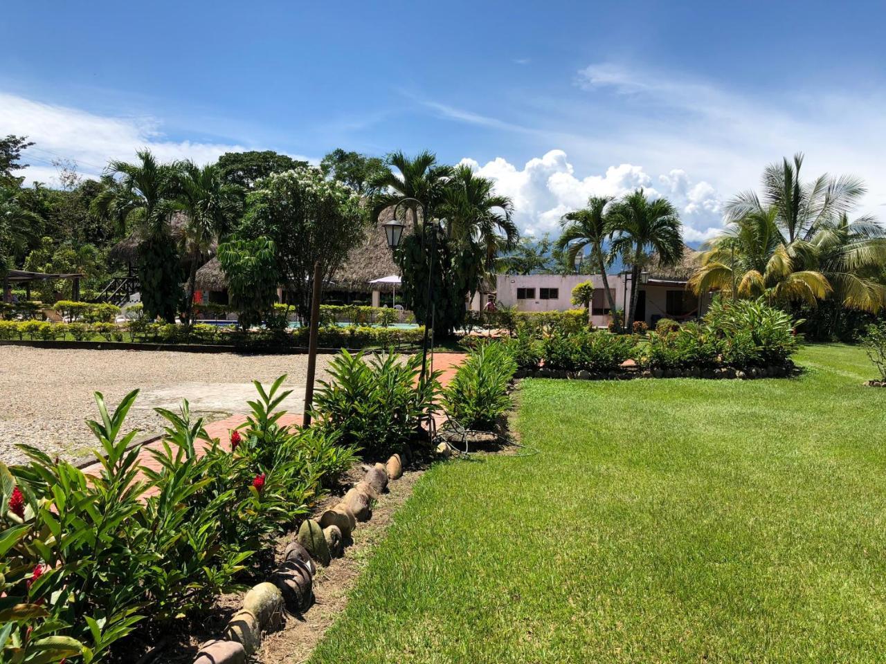 Hotel Campestre Arboretto Villavicencio Buitenkant foto