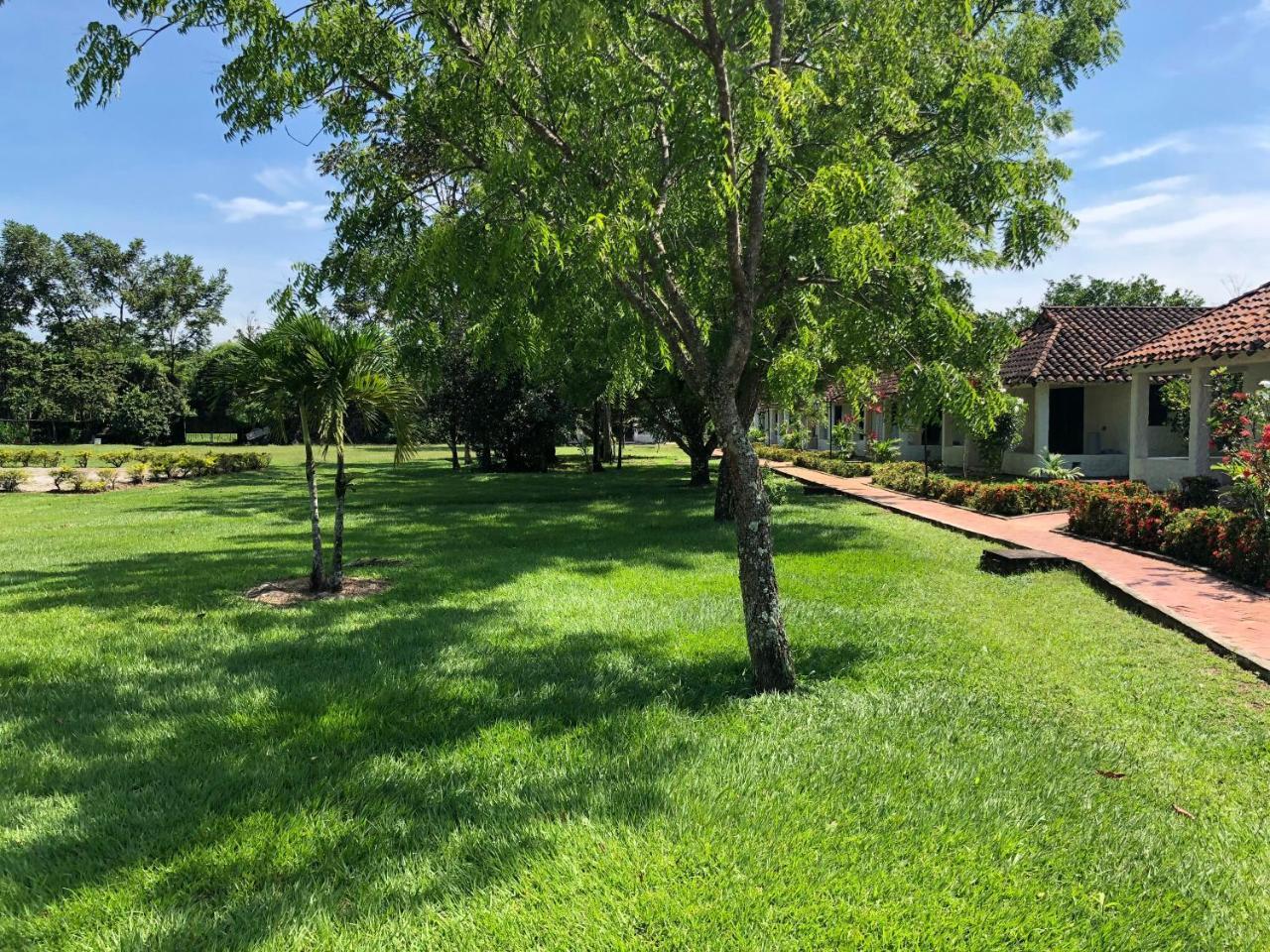 Hotel Campestre Arboretto Villavicencio Buitenkant foto