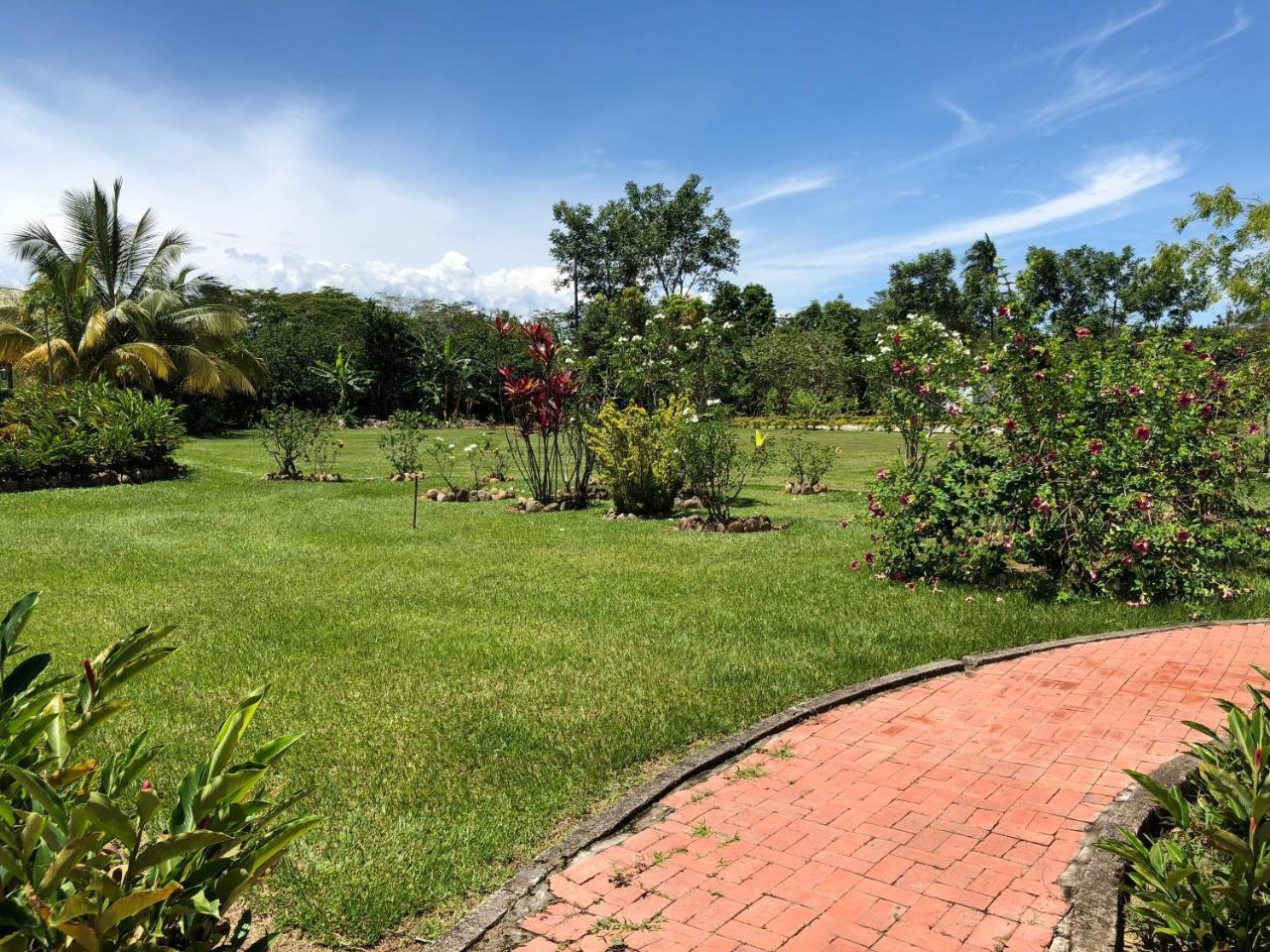 Hotel Campestre Arboretto Villavicencio Buitenkant foto